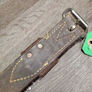 Flat Plain Leather Back Cinch, sliding leather center strap, conway fair/gc, clean, rubs, faded, scrapes, rubs, residue, rust