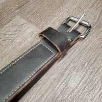 Flat Doube Leather Back Cinch, center strap, brass snap *vgc/xc, mnr film & dirty?residue, edge scrapes