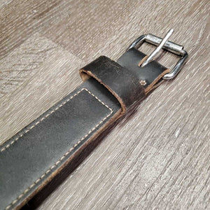 Flat Doube Leather Back Cinch, center strap, brass snap *vgc/xc, mnr film & dirty?residue, edge scrapes
