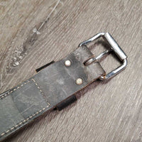 Flat Doube Leather Back Cinch, center strap, brass snap *vgc/xc, mnr film & dirty?residue, edge scrapes