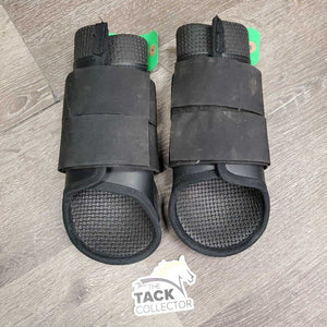 Pr Closed Front Boots, velcro *vgc, clean, mnr sdirt?tains