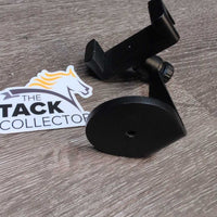 Equestrian Tracking System: Pivo Pod, Storage Bag, Remote, Tripod & Smart Mount, Carry Bag *like new, v.mnr dirt, pulled cord end
