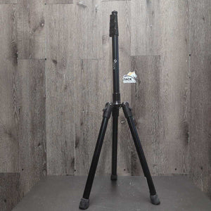 Equestrian Tracking System: Pivo Pod, Storage Bag, Remote, Tripod & Smart Mount, Carry Bag *like new, v.mnr dirt, pulled cord end