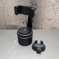 Equestrian Tracking System: Pivo Pod, Storage Bag, Remote, Tripod & Smart Mount, Carry Bag *like new, v.mnr dirt, pulled cord end