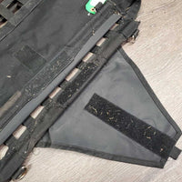 Double Sided Slow Feed Nylon Web Hay Bag *gc/fair, dirty, rubs, frayed, faded, no straps, faded
