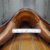 16.5/17" M/W *5" Courbette Alpina Close Contact, 2 Billet Guards, Large Front Pencil Roll Blocks, Foam Panels, Rear Gusset Panel, Flaps: 14"L x 13"W Serial #: 904069 62 3888880
