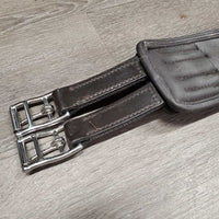 Anatomical Shoulder Relief Padded Leather Girth, 2x els, center strap *vgc, clean, stains?film, residue?, rubs, hairy seams
