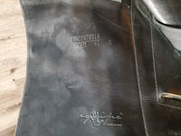 18" *XW 6.5" Equipe Bocelli Monoflap Dressage, Red Equipe Cover, Foam Panels, Lg Velcro Front Blocks, Flaps: 16.5"L x 11.25"W Serial #: 18 N 22970514 DBOEM +1 M1
