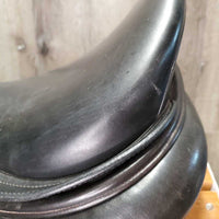 18" *XW 6.5" Equipe Bocelli Monoflap Dressage, Red Equipe Cover, Foam Panels, Lg Velcro Front Blocks, Flaps: 16.5"L x 11.25"W Serial #: 18 N 22970514 DBOEM +1 M1
