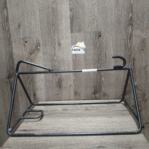Metal Hanging Saddle Rack *vgc, paint, chips, rust, mnr dirt