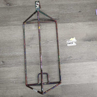 Metal Hanging Saddle Rack *gc, rust, mnr dirt, chips

