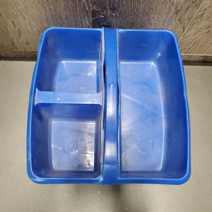 Plastic Grooming Tote *gc, dirt, marker, dings, faded spots