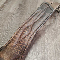 Large Belly Girth, 2x els, Caribiner *gc/fair, v.torn els, scrapes, scuffs, creases, cracked edges, rubs, stains, o lder
