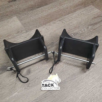 2 Reversible Plastic Jump Cups, 2 pins, string *new, scuffs
