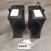 2 Reversible Plastic Jump Cups,1 pin only, string *vgc, mnr dirt, scuffs