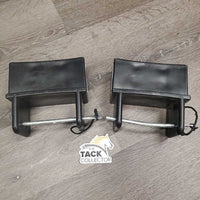 2 Reversible Plastic Jump Cups, pins, string *vgc, bent pin, dirt, scuffed