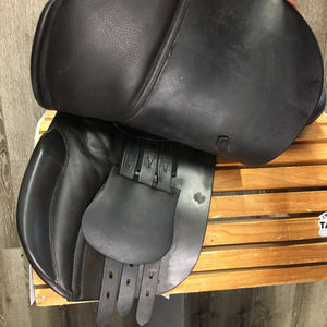 17" *XW 7" Black Country All Purpose, 2 Billet Guards, Wool Flocking, Front & Rear Gusset Panels, Lg Front Pencil Blocks, Flaps: 14"L x 13"W Serial #: 17 18572