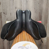 17.5" *Adj - Wide/Red Gullet In Wintec All Purpose Saddle, 2 Billet Guards, 2 Front Velcro Blocks, SaddleSox: Brown/Pink Cover & Stirrup Covers, CAIR Panels, Front & Rear Gusset Panels, Flaps: 16"L x 14" Serial 375363