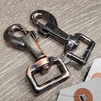 2 Snaps *gc/vgc, rubs, scratches, clean
