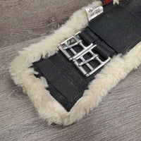 Wide Sheepskin Short Girth, d ring *gc, v.thin edges, mnr dirt, hair, dingy, clumpy, rubs
