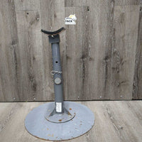 Farrier's Hoof Stand, Checkerplate Base, 2 Tops, Rasp, Pin *vgc, mnr rust, chips
