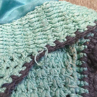 Crochet Ear Bonnet Fly Veil, 2x piping *gc, clean, stains, mnr faded, loose threads & snags
