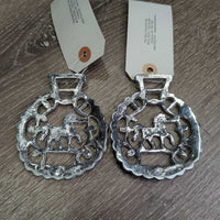 2 Metal Harness Decor *xc, clean, scratches, mnr film
