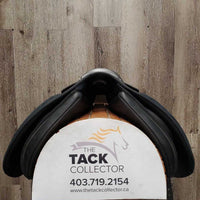 17.5" *Adj. MW/Blue Gullet In Wintec 500 Dressage Saddle, Blue Wintec Cover, 6 Velcro Blocks, Black (Med) Gullet, Info Packet & Tool, CAIR Panels, Front & Rear Gusset Panels, Flaps: 16.5"L x 12.5"W