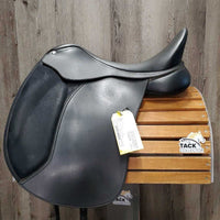 17.5" *Adj. MW/Blue Gullet In Wintec 500 Dressage Saddle, Blue Wintec Cover, 6 Velcro Blocks, Black (Med) Gullet, Info Packet & Tool, CAIR Panels, Front & Rear Gusset Panels, Flaps: 16.5"L x 12.5"W