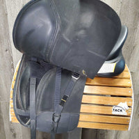 17.5" *Adj. MW/Blue Gullet In Wintec 500 Dressage Saddle, Blue Wintec Cover, 6 Velcro Blocks, Black (Med) Gullet, Info Packet & Tool, CAIR Panels, Front & Rear Gusset Panels, Flaps: 16.5"L x 12.5"W
