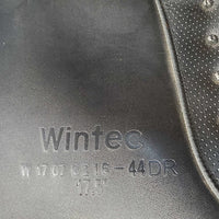 17.5" *Adj. MW/Blue Gullet In Wintec 500 Dressage Saddle, Blue Wintec Cover, 6 Velcro Blocks, Black (Med) Gullet, Info Packet & Tool, CAIR Panels, Front & Rear Gusset Panels, Flaps: 16.5"L x 12.5"W