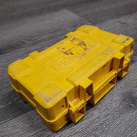 xSmall Plastic Box *gc, dirty, NO dividers, stains