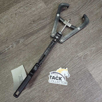 Tri-Bander - Humane Castrating Tool for Calves *vgc, mnr dusty
