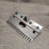 Wide 2 Piece Clipper Blades *gc, clean, mnr rusty, sharp?
