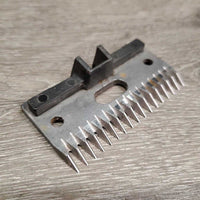 Wide 2 Piece Clipper Blades *gc, clean, mnr rusty, sharp?
