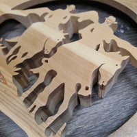 Round Wood Laser Cut "Welcome" Sign *vgc, mnr scratches
