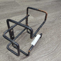 Wall Mount Wire Salt Block Holder *gc, clean, v.rusty
