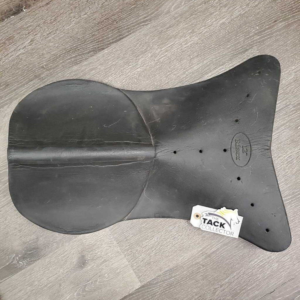 Foam Rear Riser *gc, dirt, hair, creases