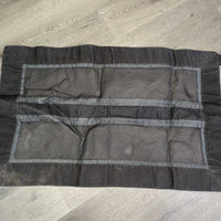 Closed Hvy Mesh & Thick Nylon Web Stall Guard, light D Rings *xc/vgc, mnr rusty D's, dirty, chips, hair & rubs
