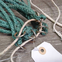 Thick Nylon String Hay Net *gc, dirt, stains, rusty, mnr broken strings
