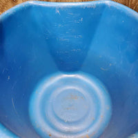 Flat Back Plastic Water Bucket *gc, clean, scratches, chews, older, mnr bent edges, oxidized handle
