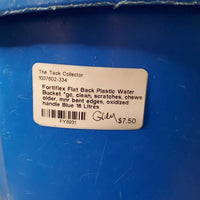 Flat Back Plastic Water Bucket *gc, clean, scratches, chews, older, mnr bent edges, oxidized handle