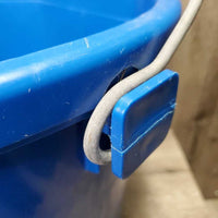 Heated Plastic Water Bucket *vgc, mnr scratches, dirty, top edge & bottom storage crack, works?
