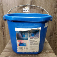 Heated Plastic Water Bucket *vgc, mnr scratches, dirty, top edge & bottom storage crack, works?
