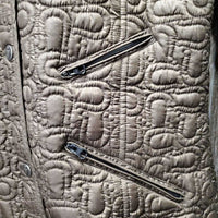 Quilt Jacket, Zipper & Snaps, zipper detach hood *vgc, clean, mnr undone threads, puckers, stains?
