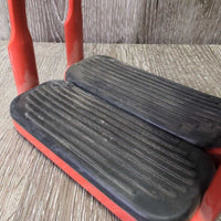 Light Metal Stirrup Irons, grips *vgc, mnr dusty & scratches
