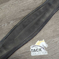 Nylon Web Neoprene Girth, gel center, els *gc, dirty, snags, hairy, seams, marker, stains, v.stretched elastic
