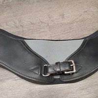 Shoulder Relief Short Girth, Center Elastic & Buckle, Neoprene Velcro Liner *vgc, clean, cracking edges, mnr faded
