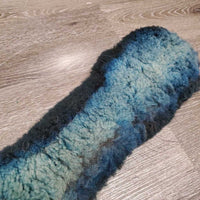 Thick Sheepskin & Quilt Short Girth, D Ring, velcro ends *gc, clean, discolored, hairy, faded, v.rubbed edges
