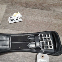 Anatomical Short Girth, 2x Els, D Ring, velcro *xc/like new, clean, v.mnr hairy edges
